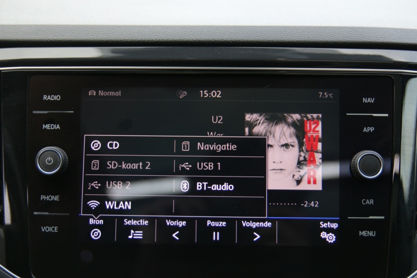 Volkswagen-T-Roc-9
